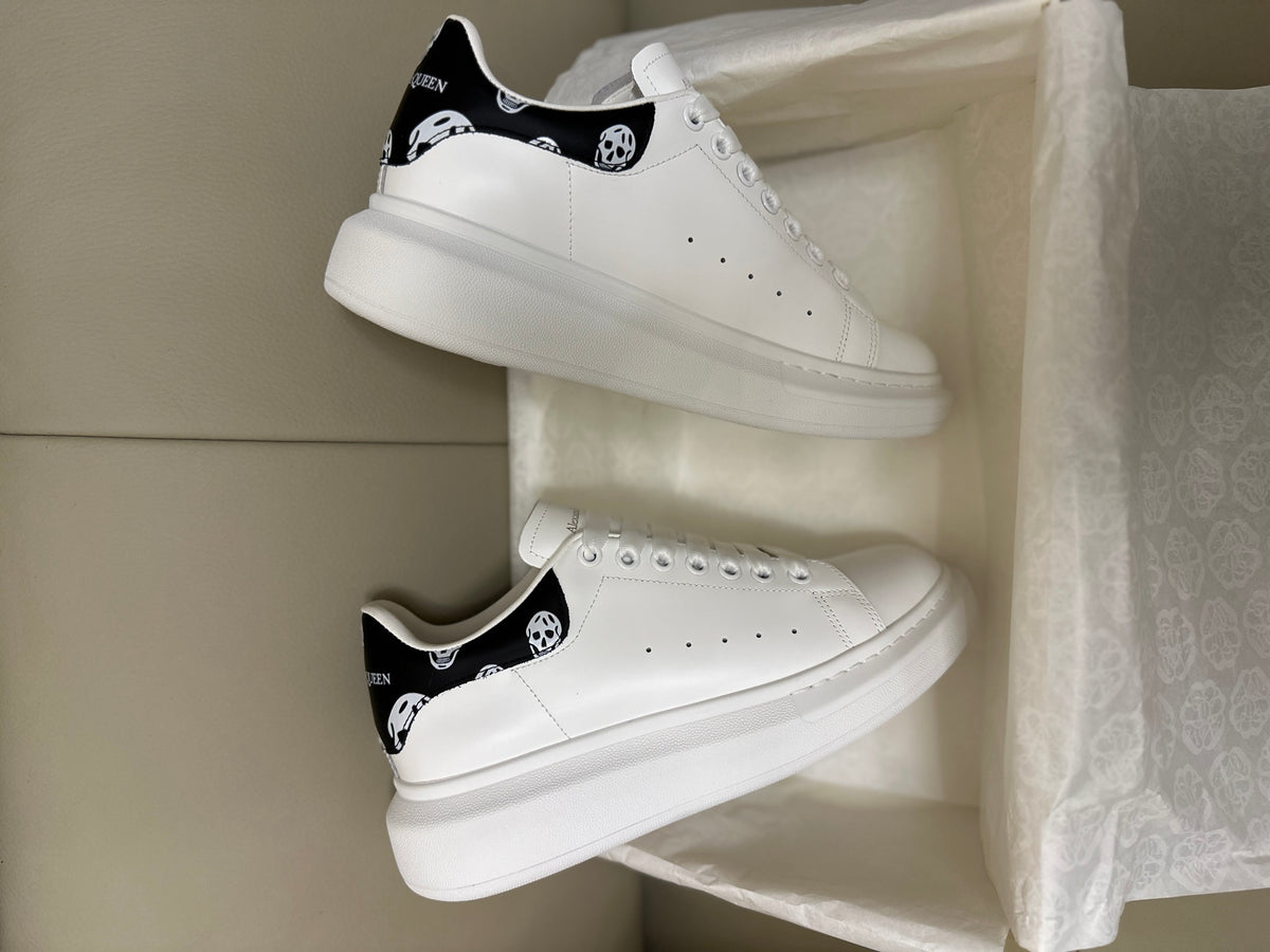 Alexander McQueen Men's Oversized Sneaker – Black with Skull Print Heel