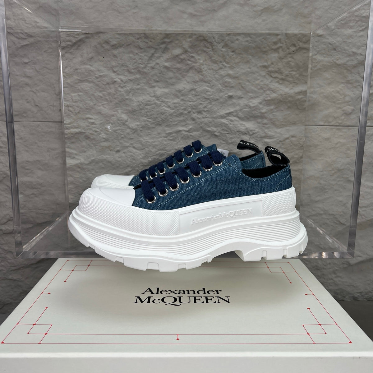 Alexander McQueen Men's Oversized Sneaker – Black with Skull Print Heel