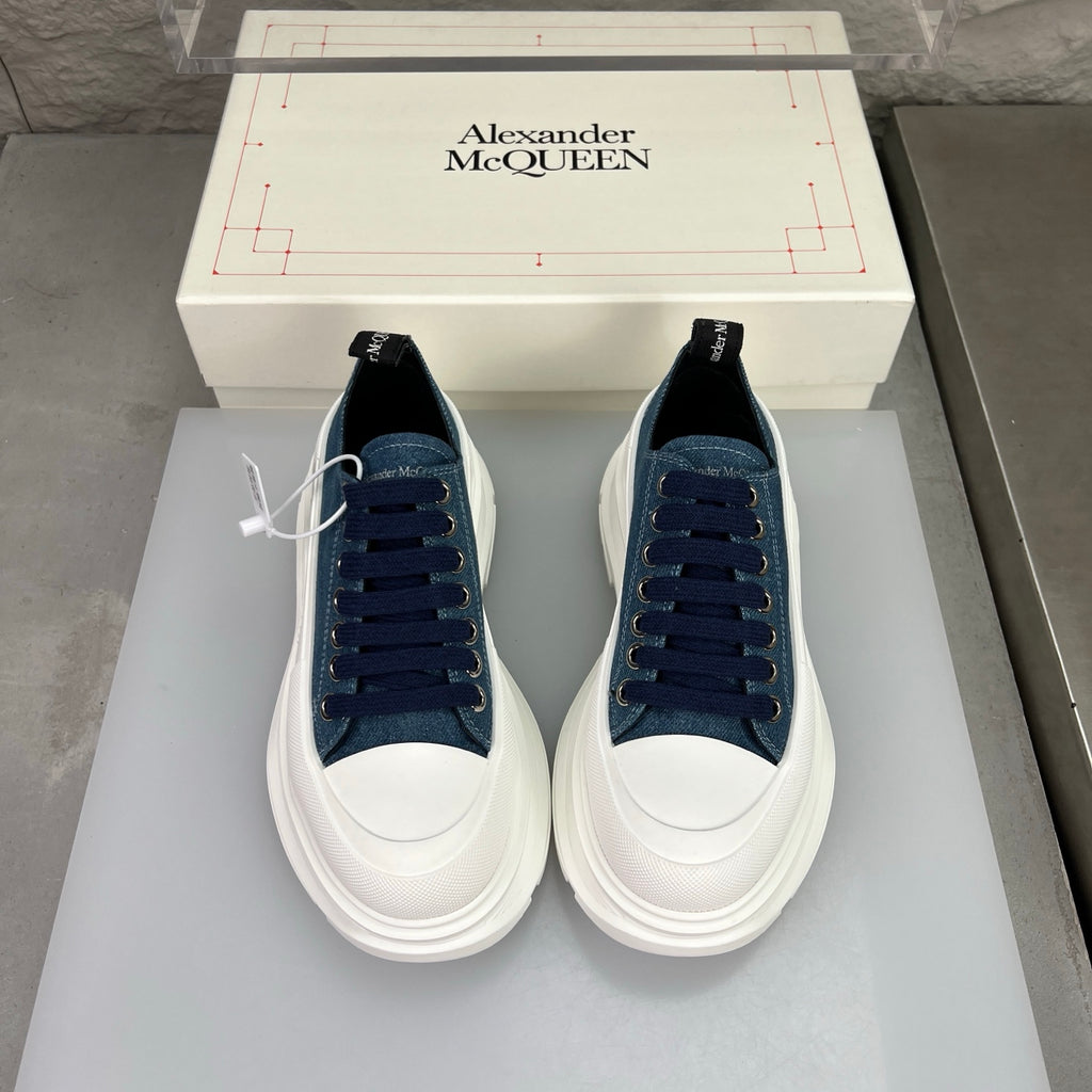 Alexander McQueen Men's Oversized Sneaker – Black with Skull Print Heel
